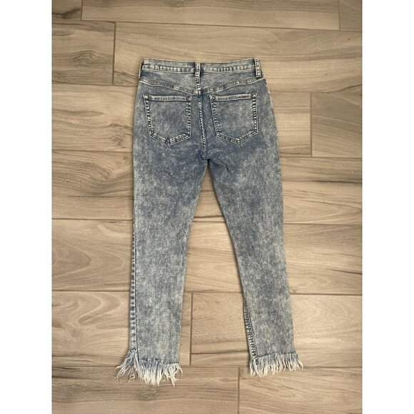Free People Jeans Womens Size 27 Distressed Stretch Skinny Medium  Wash - Picture 3 of 3